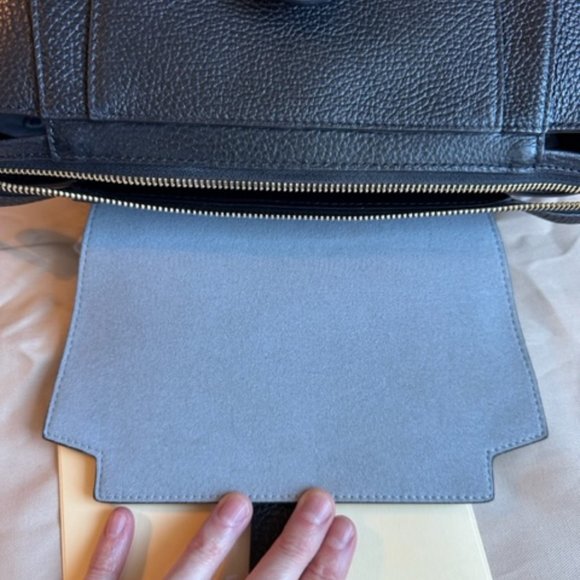 Senreve Mini Maestra in Black Dolce Italian Leather- EXCELLENT CONDITION! - Picture 6 of 15